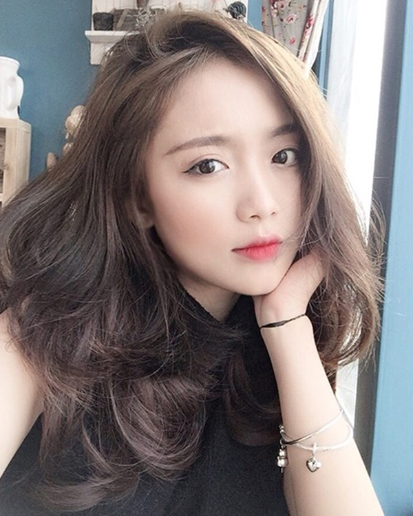 6 kiểu rẽ ngôi tóc giúp bạn nâng cấp hình ảnh không tốn nhiều công sức